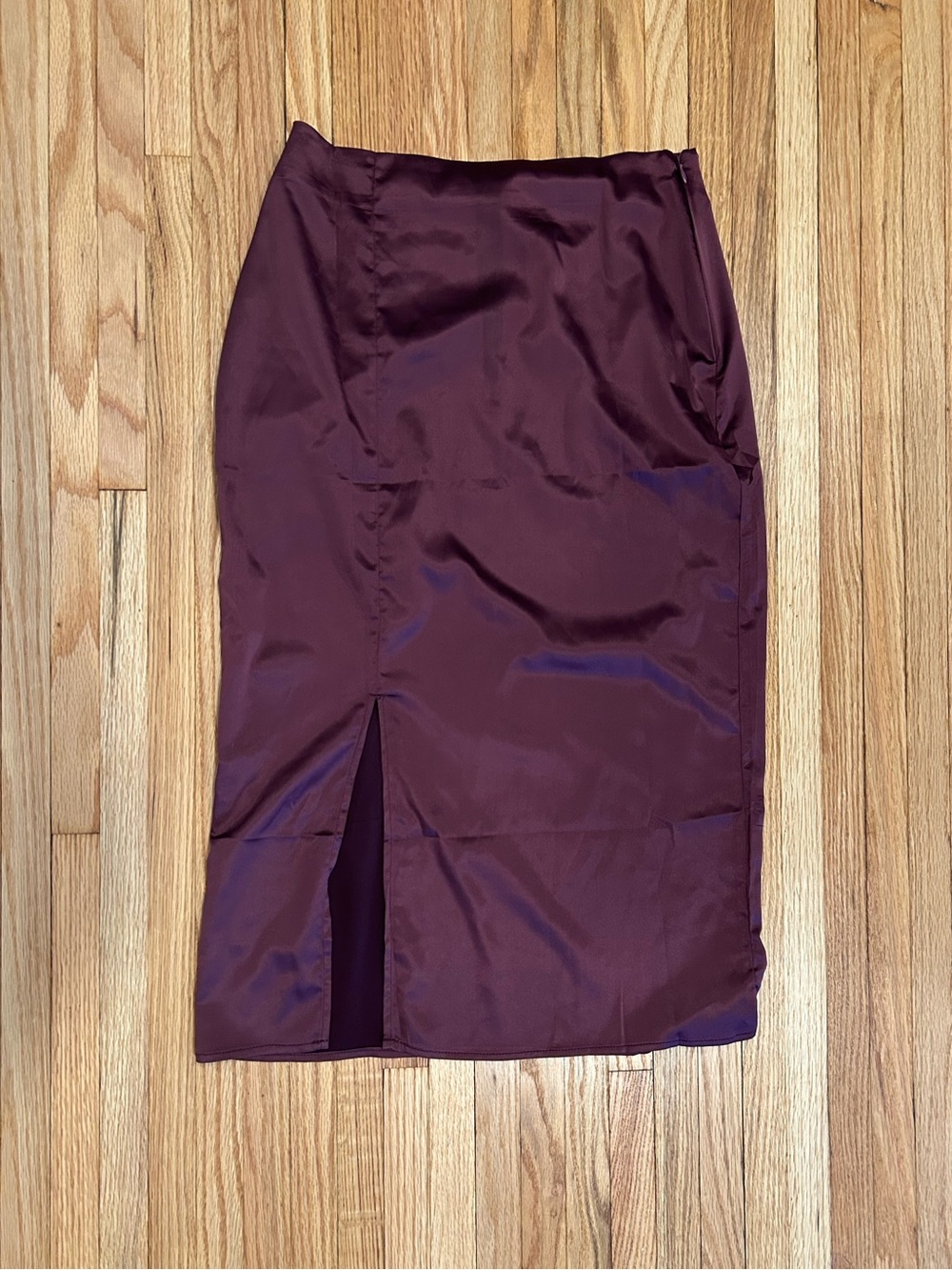 Finesse Satin Pencil Skirt in Burgundy